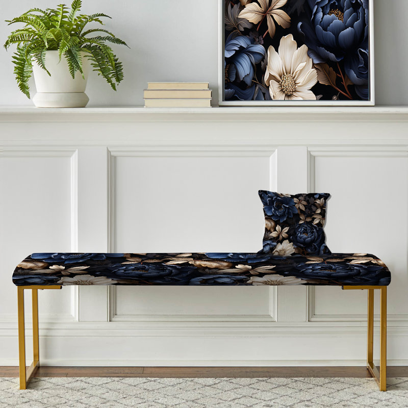 Banc floral rembourré or, Elegant Blue And White Floral Gardens