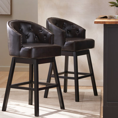 De 2 tabourets de bar bruns avec pivotement à 360 degrés, conception contemporaine, piqûre gaufrée à boutons et pieds en bois d'hévéa
