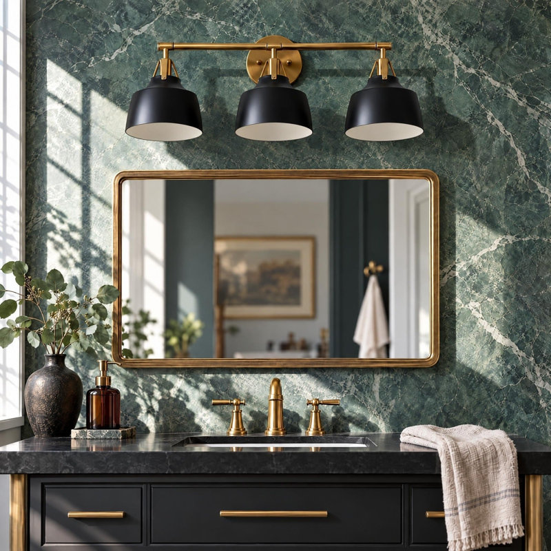 Trois lumières de meuble-lavabo modernes à abat-jour en métal pour salle de bain