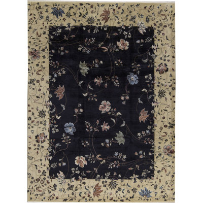 Tapis noir et doré noué à la main de haute qualité