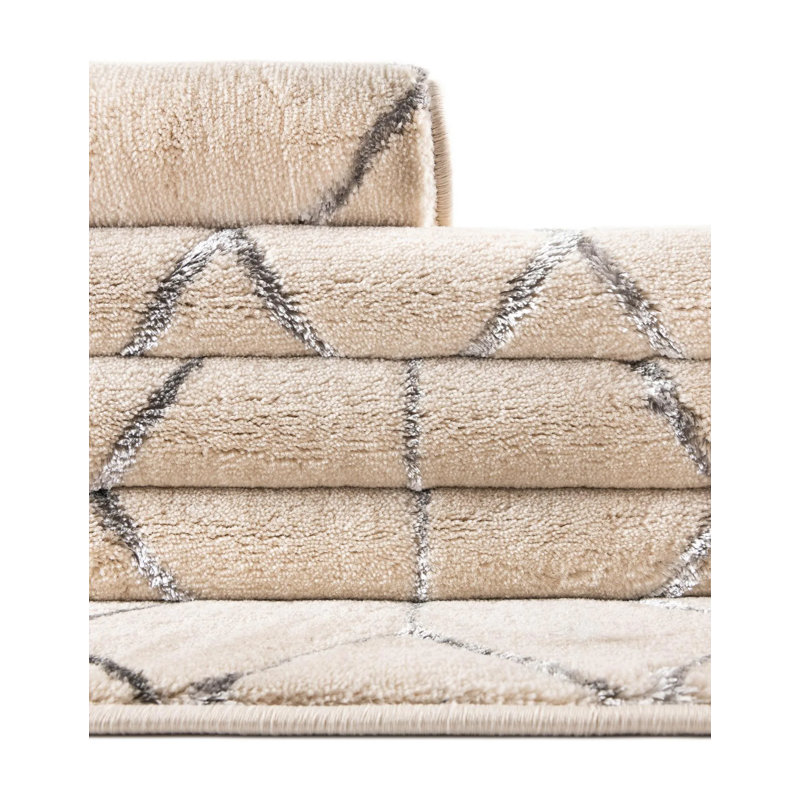 Glam Geometric White Silver Area Rug, Square 7'10"