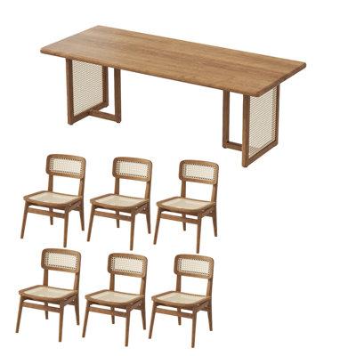 Tasteful table set in solid wood