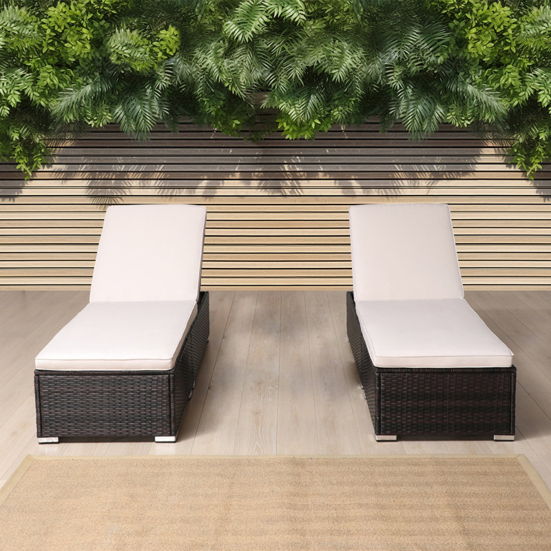 Outdoor Wicker Chaise Lounge Without Table (set Of 2)