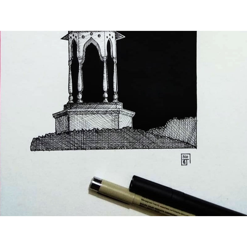 Magnifique minaret | Dessin au crayon | Peinture de Noharika Deogade