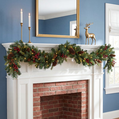 Woodland Berry B/O Lighted Garland
