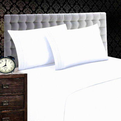 LuxuryLuxe Wrinkle-Free Full Sheet Set - Fade Resistant Bedding with Deep Pockets - 4 Piece Bed Sheets - Fits Up to 18" Mattress - Soft & Smooth