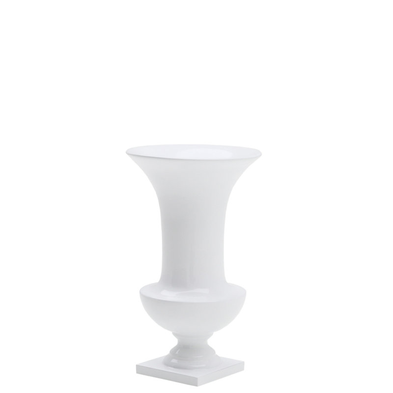 Vase en résine, 11.81" H x 7.09" W x 7.09" D