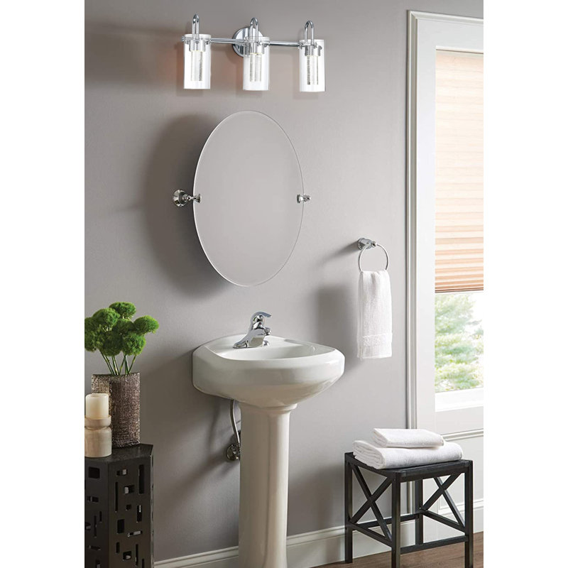 22 po Éclairage pour salle de bain 3 lumières à finition chrome et abat-jour en verre transparent