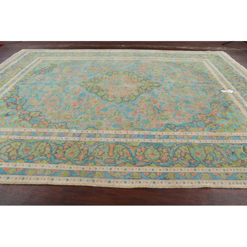 Tapis vert unique en laine noué à la main des années 1960 en vert