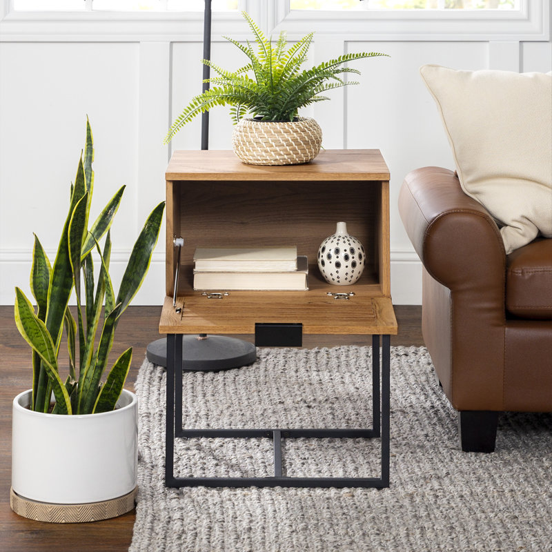 Ignaat 18'' W Nightstand, English Oak