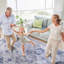Tapis bleu lavable-104295688