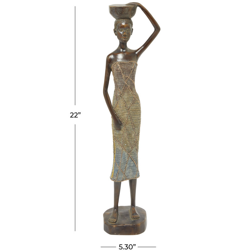 Sculpture éclectique debout en Afrique