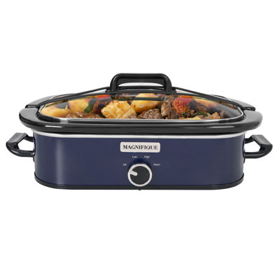 Magnifique 4-Quart Slow Cooker With Casserole Manual Warm Setting