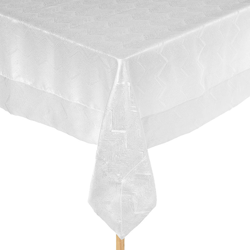 Chevron Tablecloth, 108" x 70"
