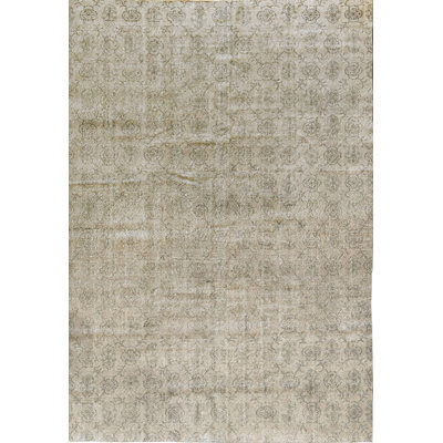 Tapis beige / gris unique 7 pi 7 po x 10 pi 10 po One-of-a-Kind