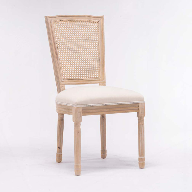 Chaise en bois massif