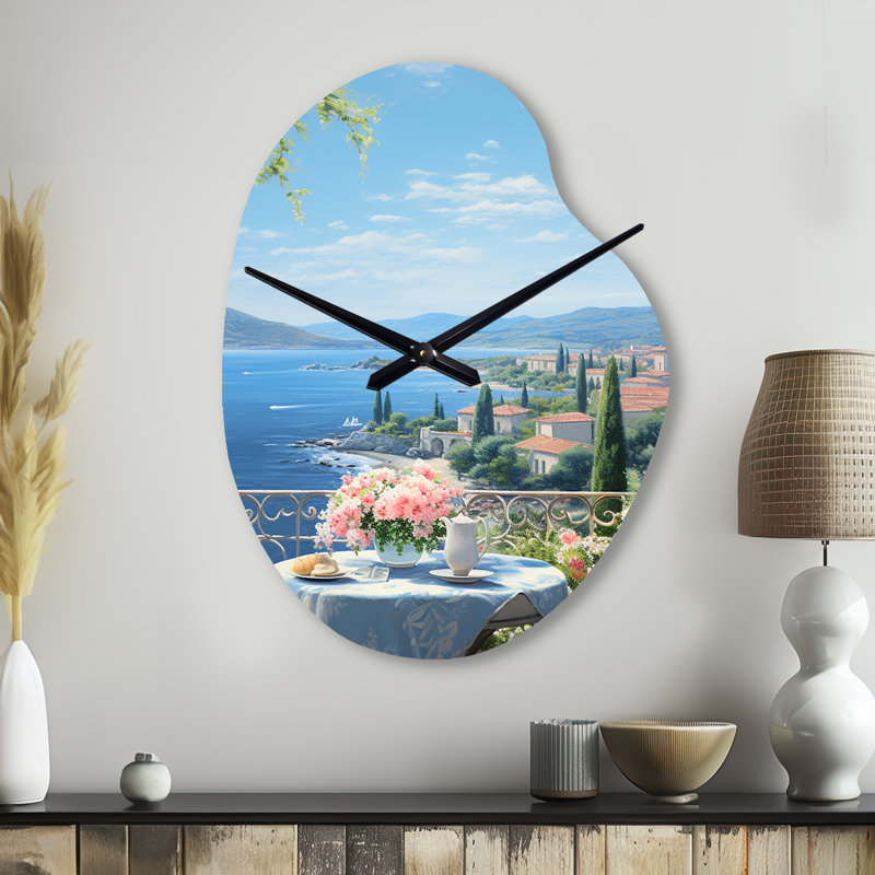 Horloge murale asymétrique en métal français, Grand