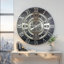 Horloge murale 24 po de taille moyenne pour le salon-123169091