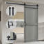 Ensemble de quincaillerie de porte de grange en panneau de fibres à densité moyenne avec porte coulissante recouverte d'une surface en PVC imperméable-98194257-110903234