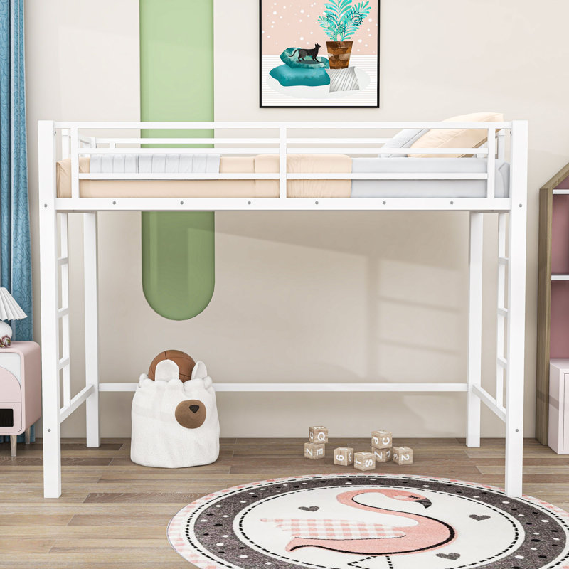 Metal Loft Bed with Guardrails, Simple très long