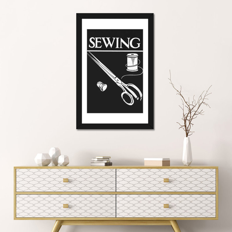 «Sewing», reproduction d'impression sur toile, H 24 po x l 16 po x P 1 po, Papier d'art encadré noir, Blanc