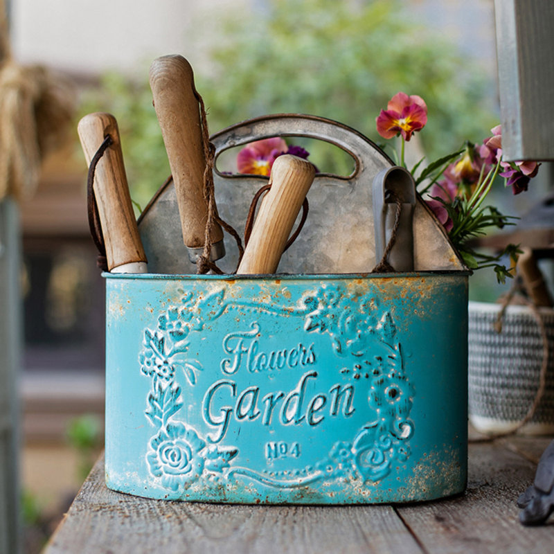 Rhinebolt Handmade Metal Pot Planter