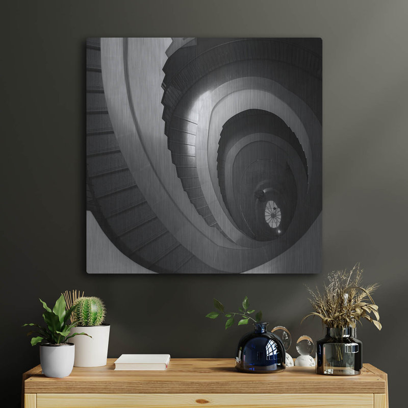 «Spiral Staircase No. 5» par Photoinc Studio, art mural en métal, H 24 po x l 24 po