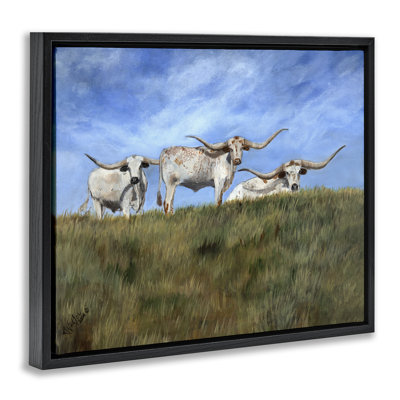"White Longhorns over Hill", art mural sur toile flottant gris, design par Kathy Winkler