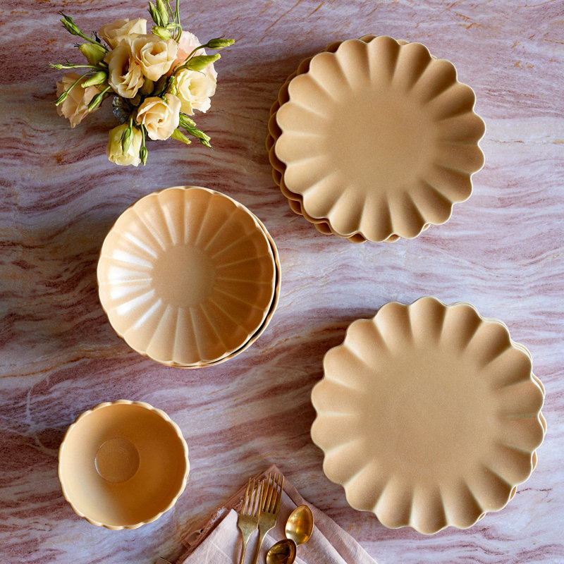 Dhalia Stoneware Pasta Bowl, Beige