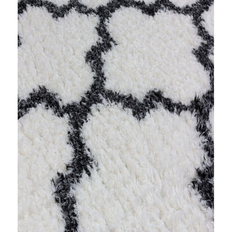 Silko Geometric Indoor Rug, Rectangle 1'8" x 2'8"