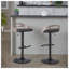 Tabouret de bar réglable avec pivot en métal noir, bois gris clair et similicuir noir avec repose-pieds rond en T - ensemble de 2