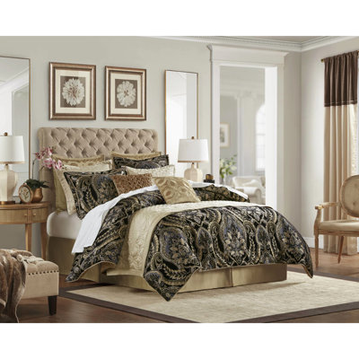 Queen Size 4 - Piece Comforter 2022 Upgraded For Enhanced Performance, , Zippers In Shams, Chenille With Solid Reverse, Antique Satin Look, 92"W X 96"L, Shams 20"W 26"L+2"D, 60"W 80"L + 15"D, 100%