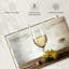 Vin blanc Yarlin-107670343