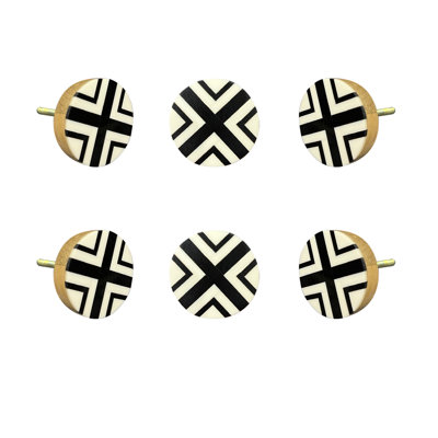1.5" Diameter Wooden Knobs