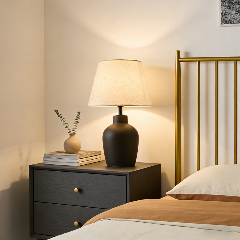 Lampe de table en céramique avec abat-jour en lin 19,4 po Birdsboro, Noir