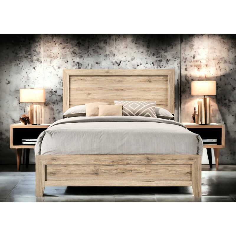 Grand lit naturel pour une ambiance de chambre à coucher tranquille avec tête de lit à panneau et mécanisme de glissière en métal