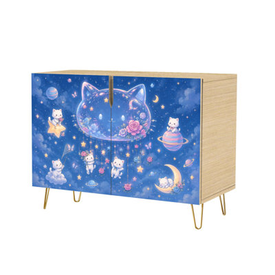 Buffet/meuble console moderne et fantaisiste, orné d'un chat cosmique, d'un ciel étoilé, de planètes et de fleurs, avec 2 portes de rangement dissimulées. Meuble de rangement autoportant peu encombrant, idéal pour le salon, la cuisine, l'entrée ou le coin café.