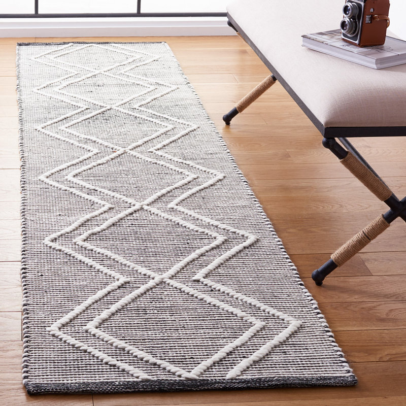 Tapis géométrique tissé à la main Kilim, Tapis de couloir 2 pi 3 po x 9 pi