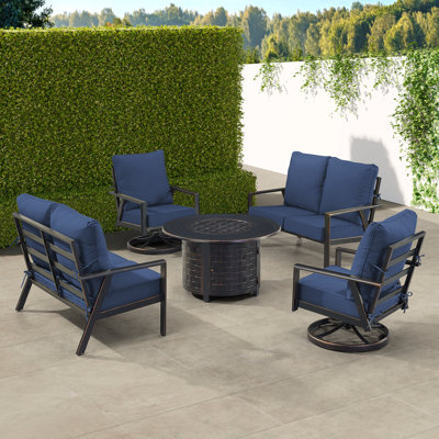 Ensemble de table de foyer en aluminium noir avec deux causeuses et deux fauteuils club CHo Club