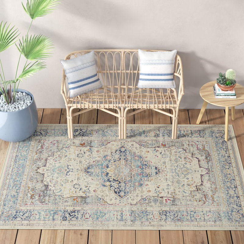 Neve Oriental Area Rug, Rectangle 121 x 173cm