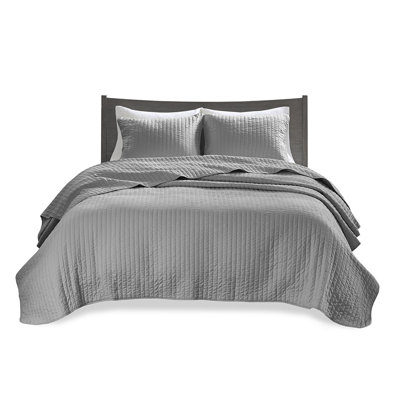 3 Piece Quilt Set  Full/Queen