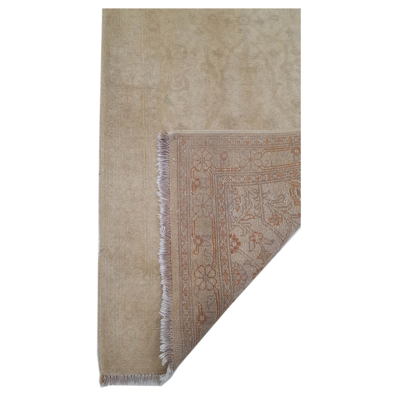Daugherty Hand Knotted 2.6x18 Beige Runner