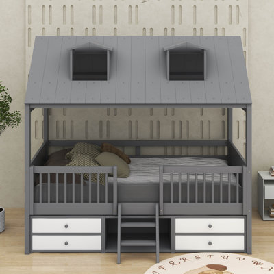 Lit simple en bois