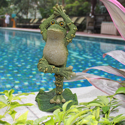 Statue Boogie Down Dancing Frog Hands Up