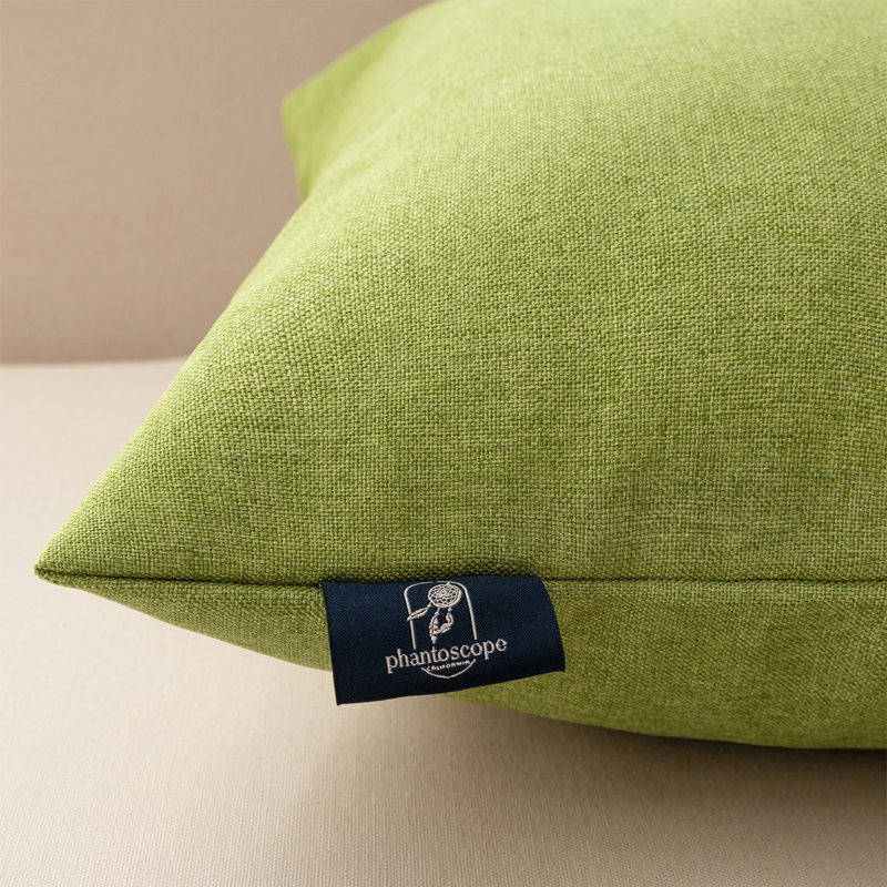 Coussin en lin 18 po avec fermeture à boutons noix de coco, 18 po x 18 po, Polyester, Yellow Green