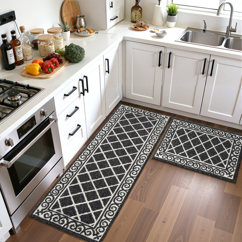 Betio Non-Skid Washable Kitchen Mat (Set of 2), Black