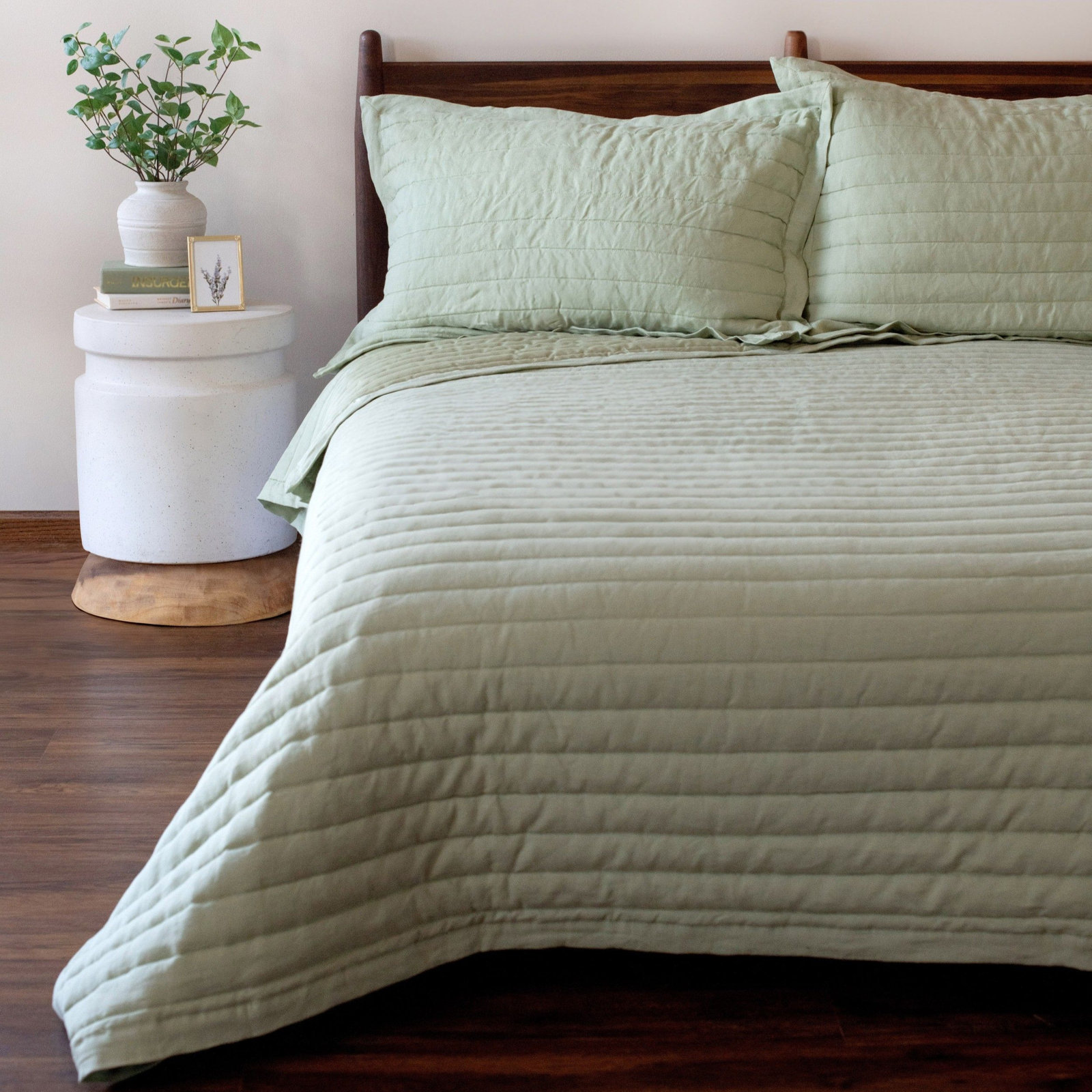 French Linen Quilt Set, Matcha, King Quilt + 2 King Shams