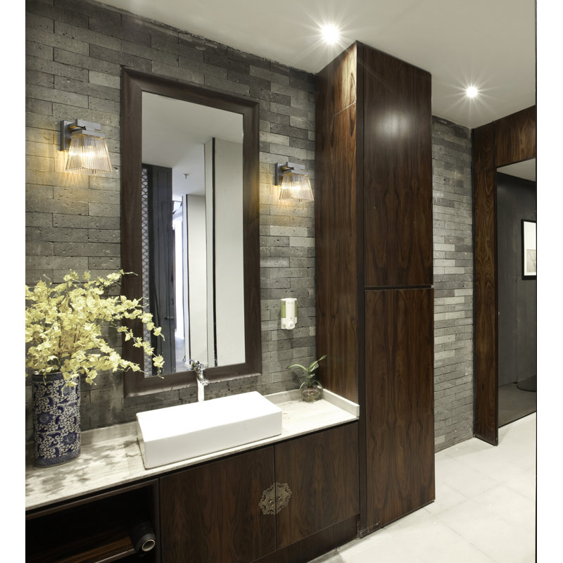 Lutrische Armed Sconce, Clear, Brushed Nickel