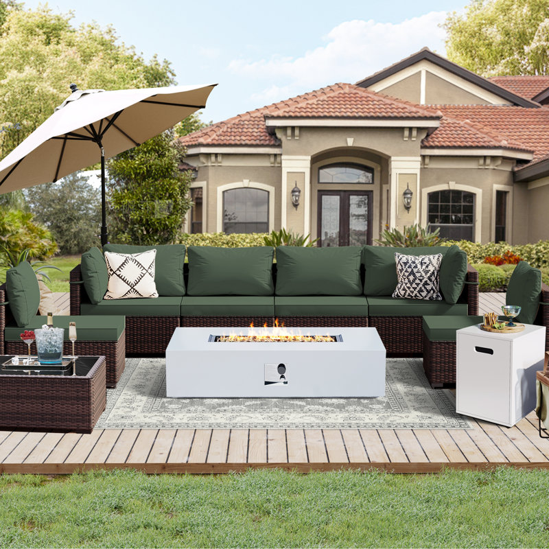 Ensemble de conversation 9 pièces pour terrasse en rotin avec foyer extérieur de 56 pouces et coussin de siège confortable
