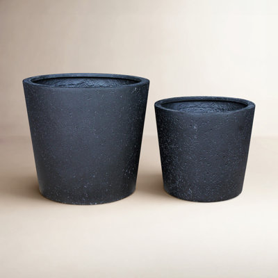 Mariano 19" Pot Planter